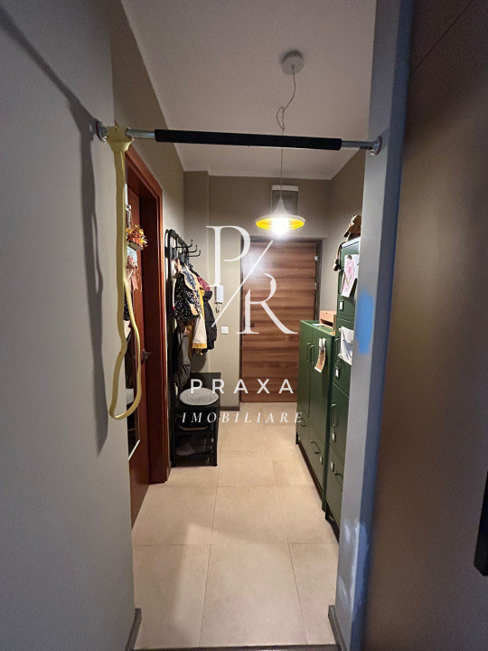 Apartament de vanzare 2 camere si parcare zona Vivo!