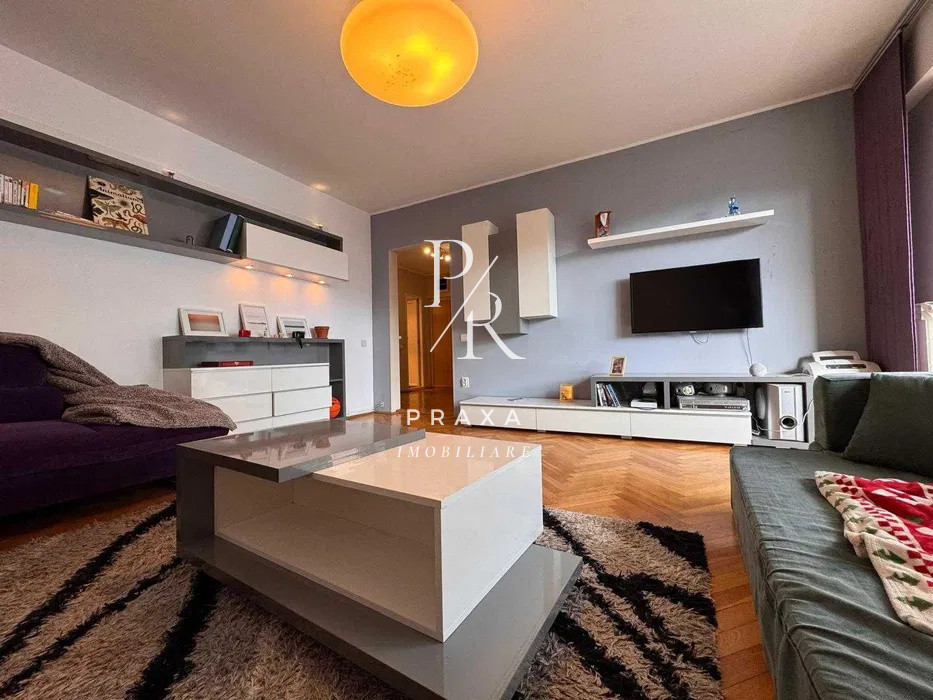 Apartament 3 camere decomandate ,80 mp+10mp balcon , mobilat, Manastur Cluj!