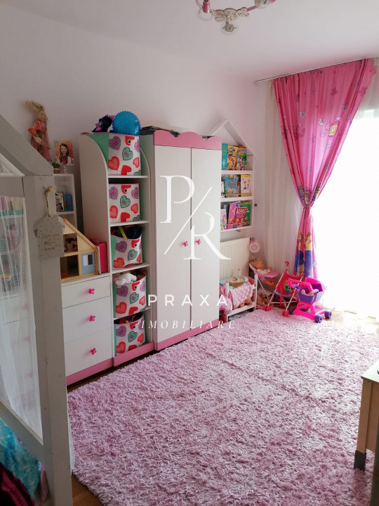 Apartament modern de vanzare 3 camere zona de case!