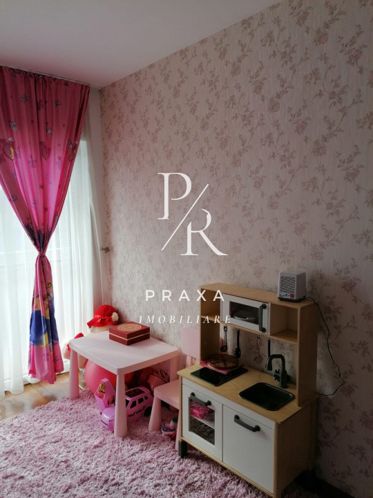 Apartament modern de vanzare 3 camere zona de case!