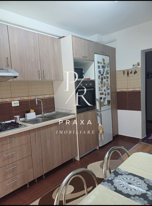 Apartament 2 camere decomandate,50mp+balcoane, mobilat+parcar ,Eroilor Floresti!