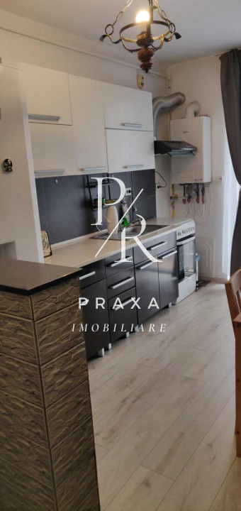 Apartament de vanzare cu o camera, etaj 1, paarcare inclusa, Eroilor, Floresti