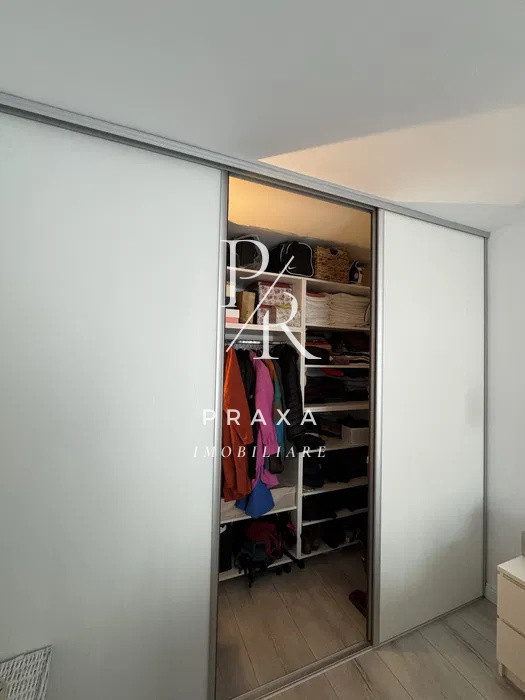 Apartament 3 camere  ,53 mp+balcon , mobilat +parcare subterana ,zona Vivo!