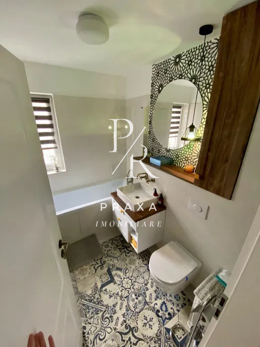 Apartament 3 camere  ,53 mp+balcon , mobilat +parcare subterana ,zona Vivo!