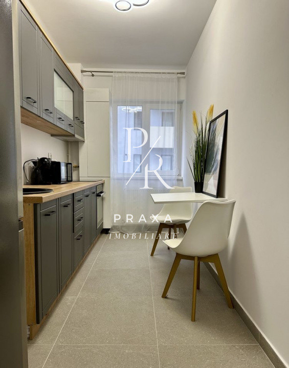 Apartament de vanzare, 37 mp, balcon, mobilat complet, parcare, zona Terra