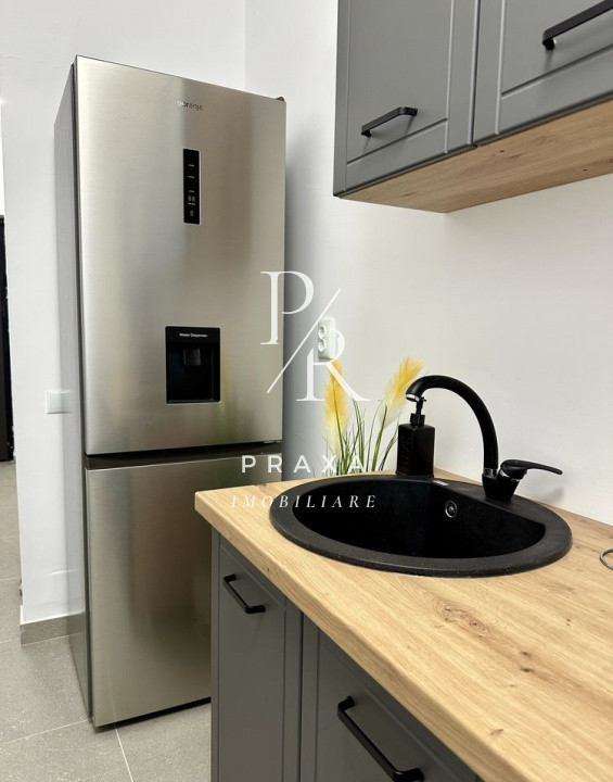 Apartament de vanzare, 37 mp, balcon, mobilat complet, parcare, zona Terra