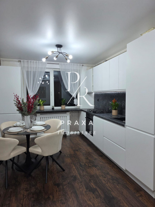 Apartament Lux de vanzare, 3 camere si parcare!