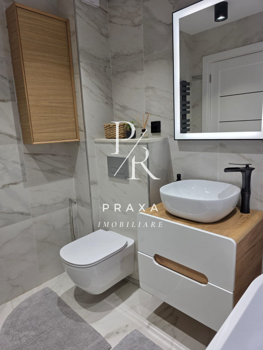 Apartament Lux de vanzare, 3 camere si parcare!