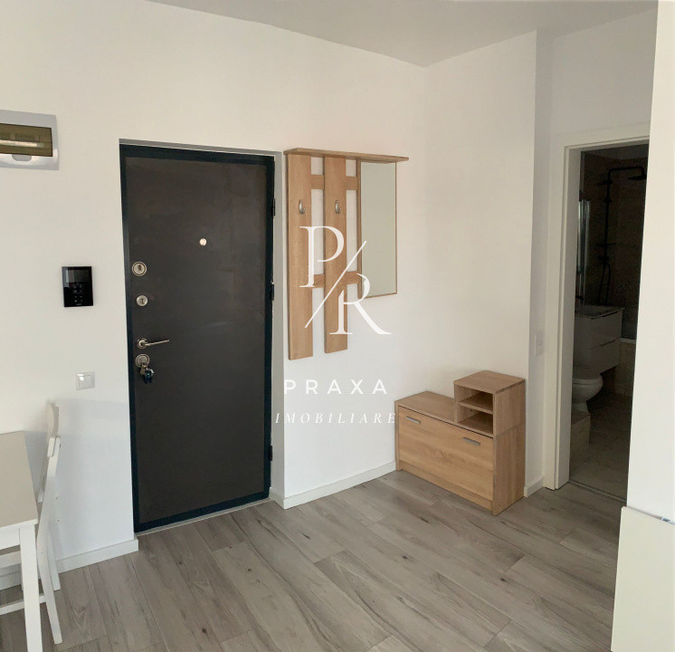Apartament cu PANORAMA, 2 camere, balcon, parcare, mobilat, zona str. Teilor!