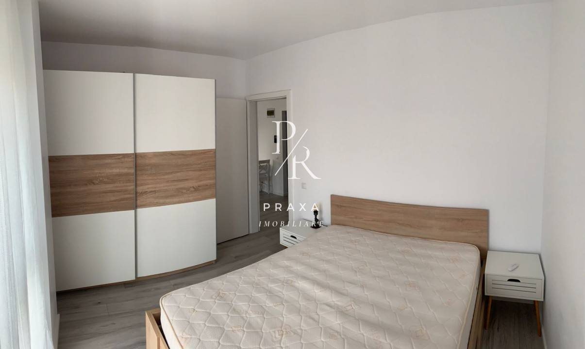 Apartament cu PANORAMA, 2 camere, balcon, parcare, mobilat, zona str. Teilor!