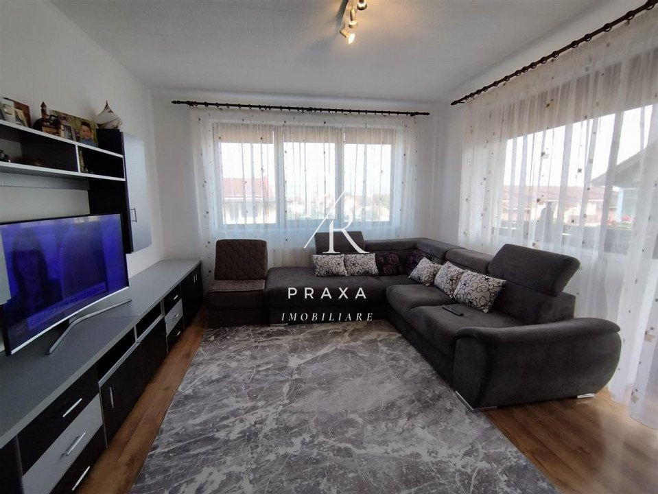 Apartament 3 camere, 67 mp, mobilat si utilat, parcare! Zona Sub Cetate!