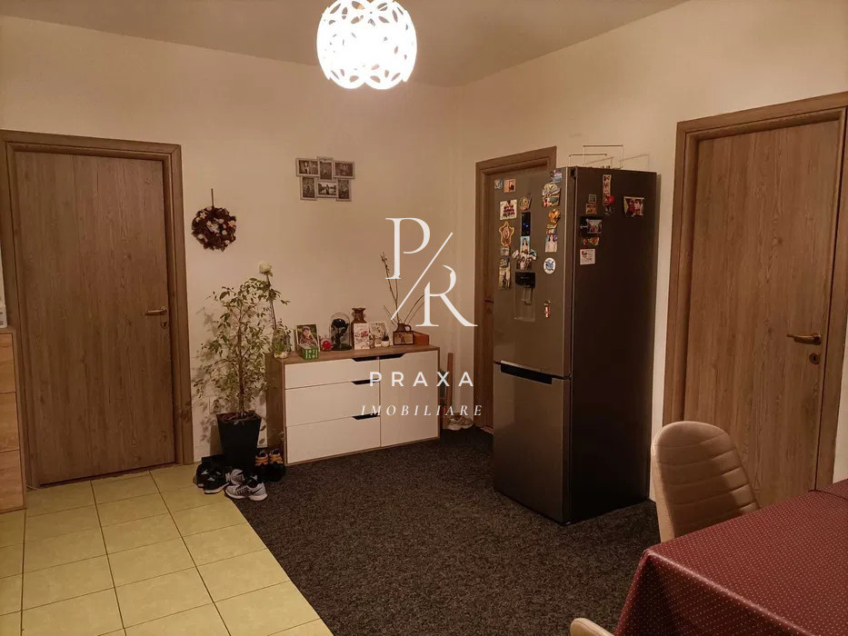 Spatiu comercial / apartament 3 camere, 70 mp, zona Stejarului