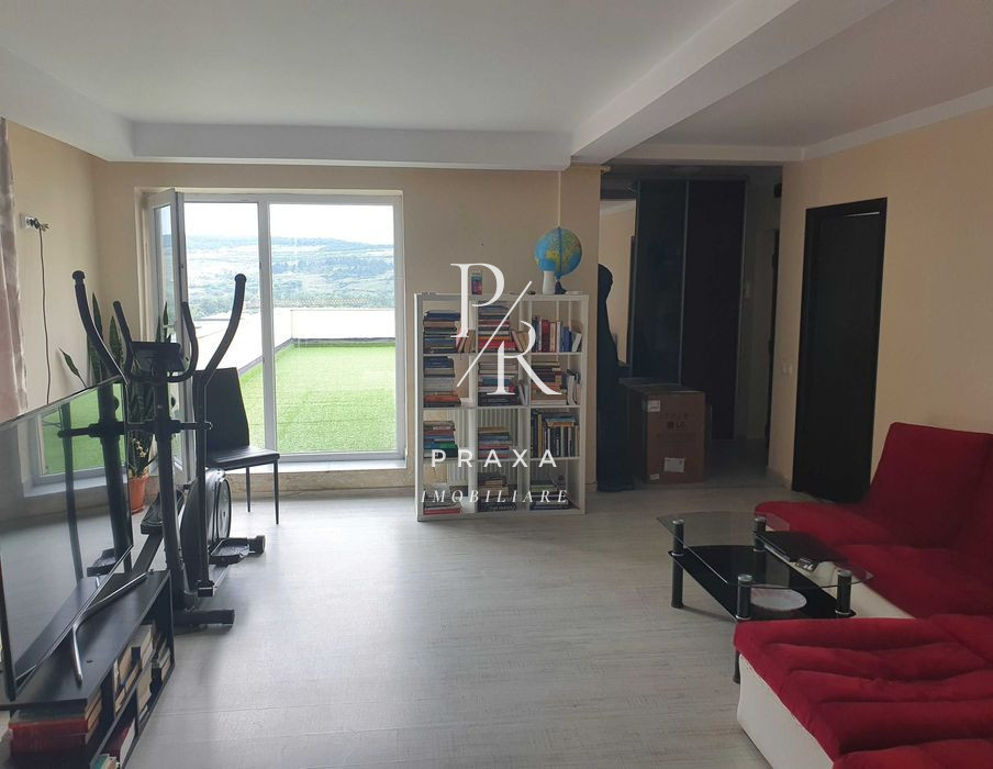 Apartament de 3 camere, 96 mp , terasa de 70 mp, Razoare 