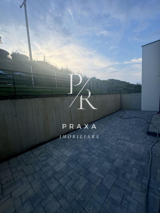 Duplex, 4 camere, 160mp, garaj, camera technica, 350 mp curte, zona Tauti!