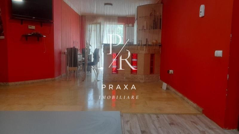 Apartament de 2 camere, 60 mp, etaj intermediarr, zona Florilor 