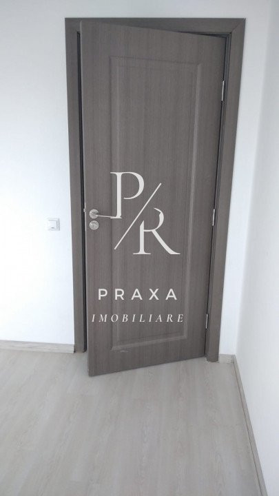 Apartament 3 camere 72 mp, etaj 2,finisat, balcon, parcare, zona Eroilor