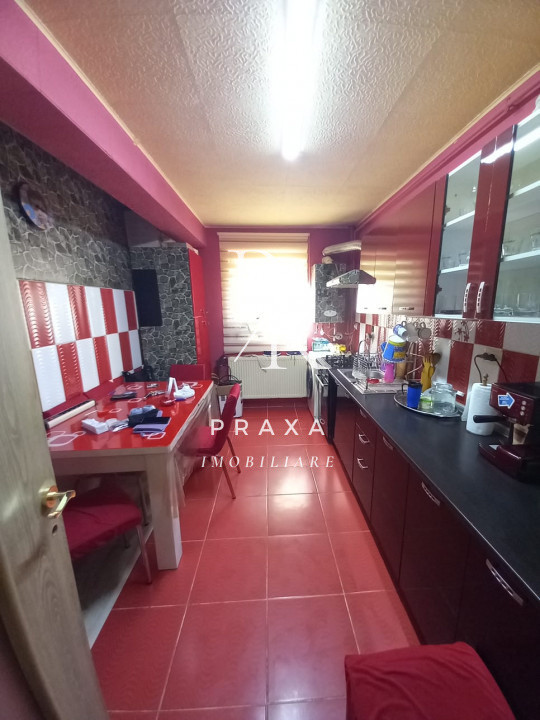 Oportunitate de investitie! Apartament 2 camere decomandate, zona Florilor! 