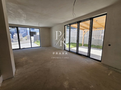 Case tip duplex intr-un ansamblu privat, garaj, Zona Tautiului!